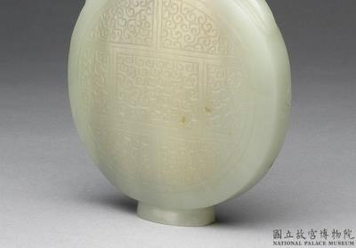 图片[2]-Jade flask with coiling chi-dragon pattern, Qing dynasty (1644-1911)-China Archive